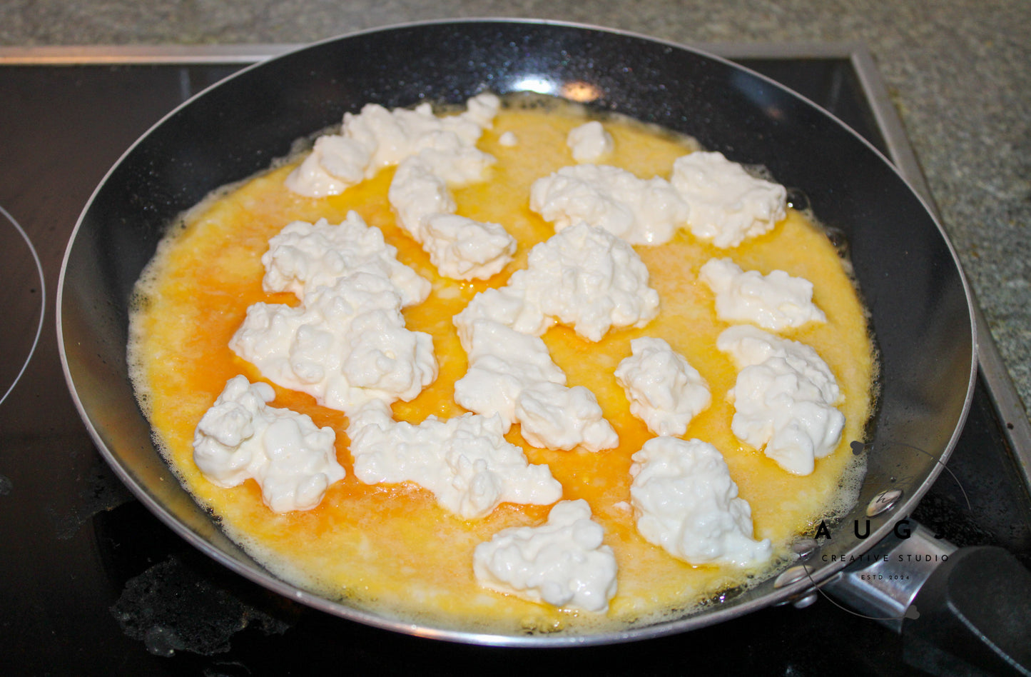 5-Minute Egg & Cottage Cheese Scramble