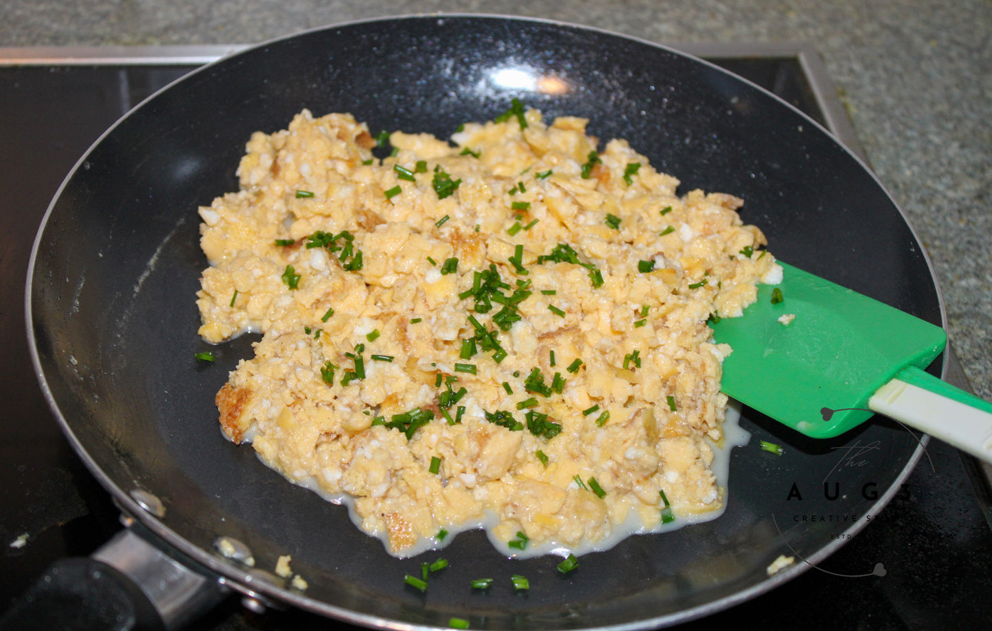 5-Minute Egg & Cottage Cheese Scramble